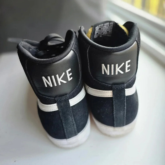 Nike Blazer Mid '77 Vintage - Black/White size Mens US 9.5 - Picture 3 of 7